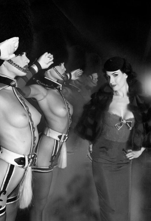 Guest Dita Von Teese Crazy Horse